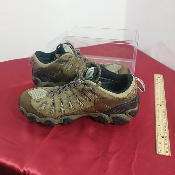 Oboz Women's SZ 10W Waterproof Hiking Shoe Sneaker Brown Purple . - Picture 9 of 9